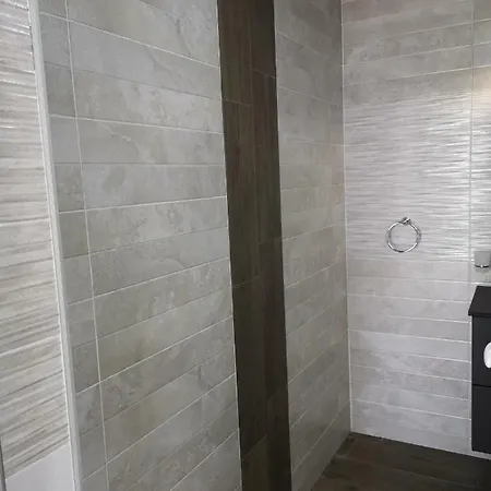 Complex Karia קברנה