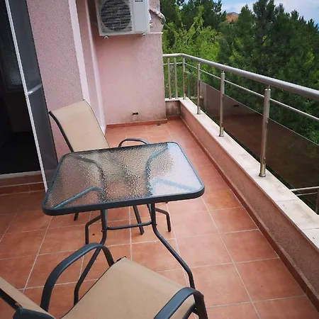 Complex Karia קברנה