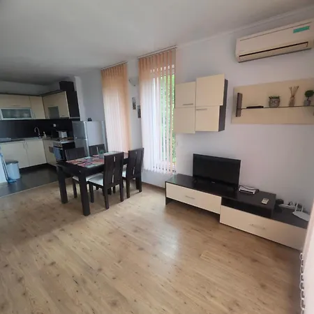 Complex Karia 아파트 *