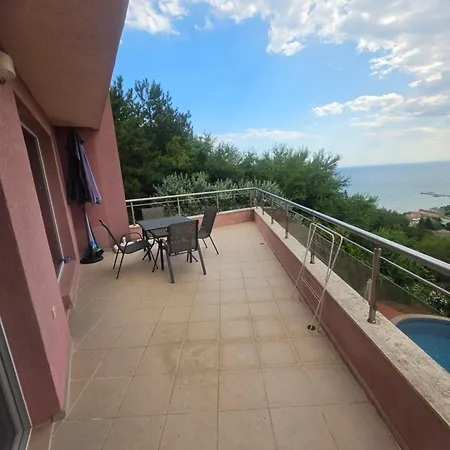 Complex Karia 아파트