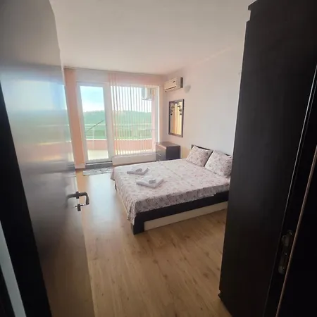 Complex Karia 아파트 *
