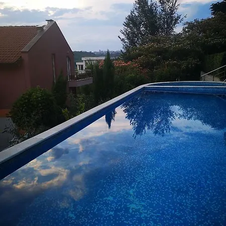 Apartment Complex Karia *