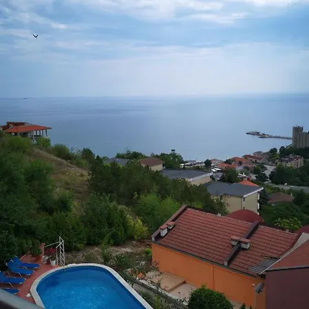 Complex Karia Apartment